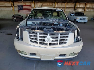 Piąte zdjęcie samochodu w środku: 2008 CADILLAC ESCALADE ESV VIN:1GYFK66808R245838 - miniatura