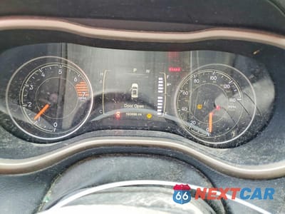 Zdjęcie 9 z 13 samochodu: 2016 JEEP CHEROKEE LATITUDE VIN:1C4PJLCB1GW284255 - miniatura