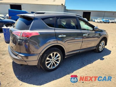 Trzecie zdjęcie samochodu z tyłu: 2017 TOYOTA RAV4 PLATINUM VIN:2T3DFREV2HW542989 - miniatura