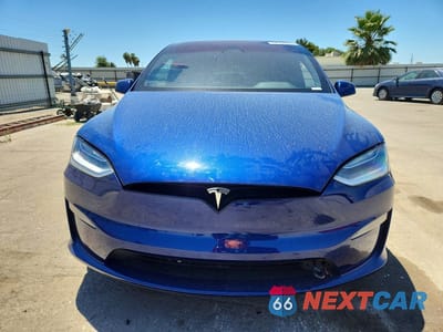 Piąte zdjęcie samochodu w środku: 2023 TESLA MODEL X VIN:7SAXCDE51PF383043 - miniatura