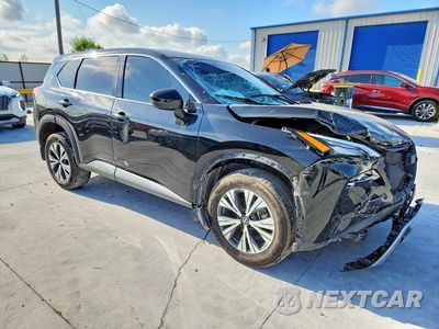 Czwarte zdjęcie samochodu z boku: 2021 NISSAN ROGUE SV VIN:5N1AT3BA6MC744849 - miniatura