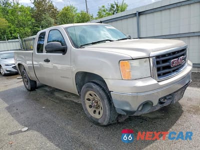 Czwarte zdjęcie samochodu z boku: 2008 GMC SIERRA C1500 VIN:1GTEC19X38Z209422 - miniatura