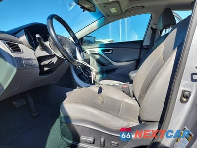 Zdjęcie 7 z 12 samochodu: 2014 HYUNDAI ELANTRA LIMITED VIN:KMHDH4AE3EU204461 - miniatura