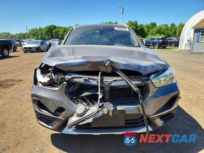 Piąte zdjęcie samochodu w środku: 2020 BMW X1 XDRIVE28I VIN:WBXJG9C01L5P40196 - miniatura