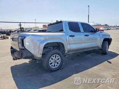 Trzecie zdjęcie samochodu z tyłu: 2025 TOYOTA TACOMA SR VIN:3TYKD5HN8ST028093 - miniatura