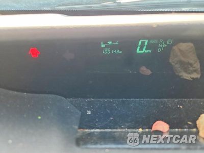 Zdjęcie 9 z 13 samochodu: 2004 TOYOTA PRIUS BASE VIN:JTDKB20U140114113 - miniatura