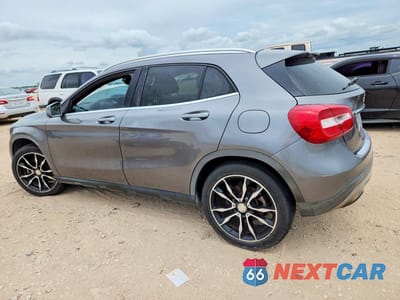 Drugie zdjęcie samochodu z przodu: 2016 MERCEDES-BENZ GLA 250 VIN:WDCTG4EB1GJ221325 - miniatura