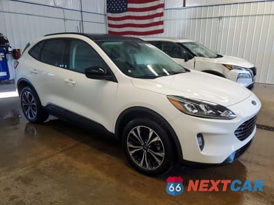 Czwarte zdjęcie samochodu z boku: 2022 FORD ESCAPE SEL VIN:1FMCU9H94NUA80343 - miniatura
