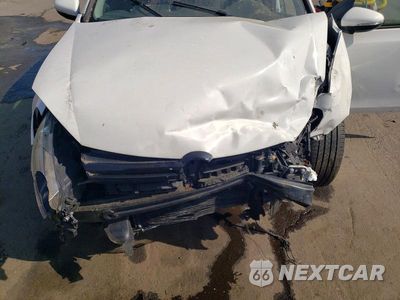 Zdjęcie 11 z 13 samochodu: 2014 VOLKSWAGEN GOLF VIN:WVWNM7AJ7EW011009 - miniatura