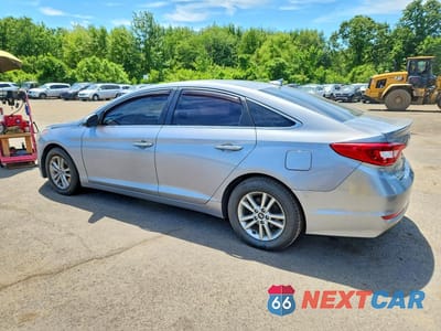 Drugie zdjęcie samochodu z przodu: 2017 HYUNDAI SONATA SE VIN:5NPE24AF2HH493771 - miniatura
