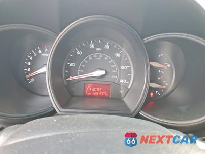 Zdjęcie 9 z 12 samochodu: 2016 KIA RIO LX VIN:KNADM4A34G6686439 - miniatura
