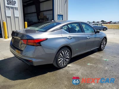 Trzecie zdjęcie samochodu z tyłu: 2023 NISSAN ALTIMA SV VIN:1N4BL4DV4PN344382 - miniatura