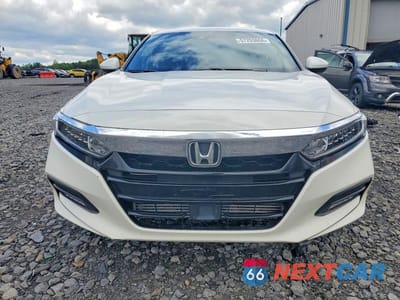 Piąte zdjęcie samochodu w środku: 2018 HONDA ACCORD SPORT VIN:1HGCV1F35JA085470 - miniatura