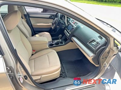 Piąte zdjęcie samochodu w środku: 2015 SUBARU OUTBACK 2.5I PREMIUM VIN:4S4BSACC5F3331142 - miniatura