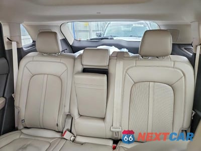 Zdjęcie 10 z 14 samochodu: 2023 LINCOLN NAUTILUS RESERVE VIN:2LMPJ8KP0PBL07729 - miniatura