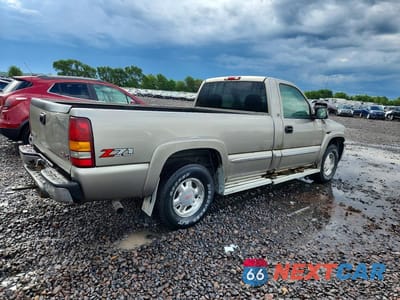 Trzecie zdjęcie samochodu z tyłu: 2002 GMC NEW SIERRA K1500 VIN:1GTEK14T22Z231054 - miniatura