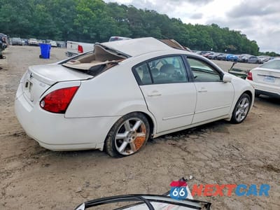 Trzecie zdjęcie samochodu z tyłu: 2004 NISSAN MAXIMA 3.5 SE VIN:1N4BA41E64C874516 - miniatura