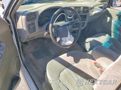 Zdjęcie 8 z 12 samochodu: 2000 CHEVROLET S TRUCK S10 VIN:1GCCS1958Y8307926 - miniatura