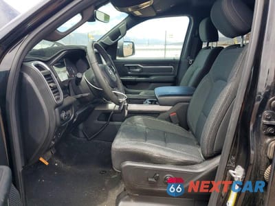 Zdjęcie 7 z 12 samochodu: 2019 RAM 1500 BIG HORN VIN:1C6SRFBT7KN784554 - miniatura