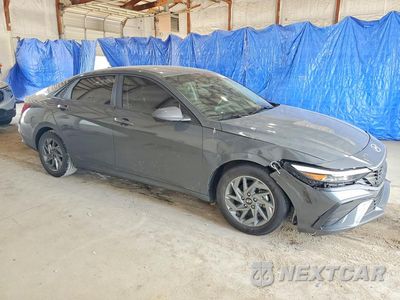 Czwarte zdjęcie samochodu z boku: 2024 HYUNDAI ELANTRA SEL VIN:KMHLM4DGXRU812245 - miniatura