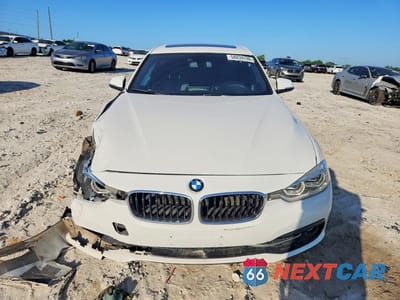 Piąte zdjęcie samochodu w środku: 2018 BMW 330 XI VIN:WBA8D9G55JNU67302 - miniatura
