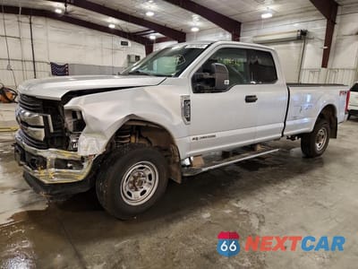 2017 FORD F250 SUPER DUTY 1FT7X2BT3HEE02638 - główne zdjęcie licytacji z USA - miniatura