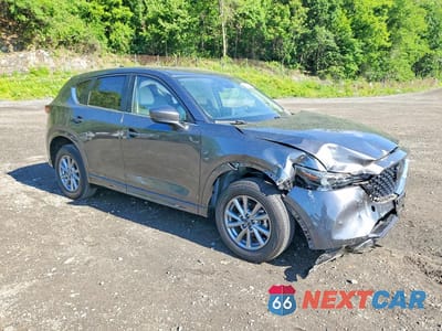 Czwarte zdjęcie samochodu z boku: 2024 MAZDA CX-5 PREFERRED VIN:JM3KFBCL3R0409316 - miniatura