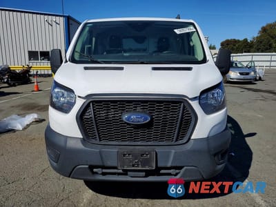 Piąte zdjęcie samochodu w środku: 2024 FORD TRANSIT 150 DELIVERY VAN VIN:1FTYE1Y89RKB17663 - miniatura