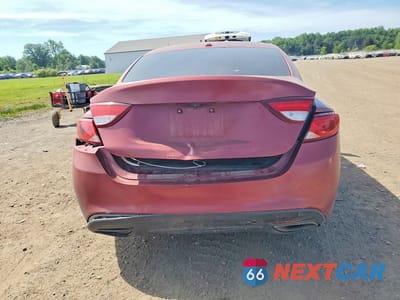 Zdjęcie 6 z 12 samochodu: 2015 CHRYSLER 200 LIMITED VIN:1C3CCCAG7FN514462 - miniatura
