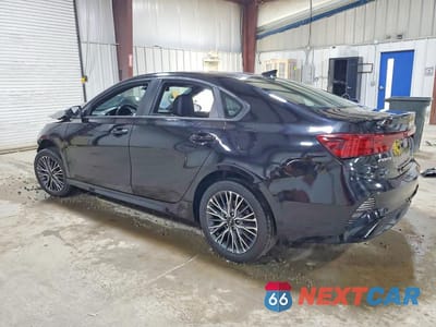 Drugie zdjęcie samochodu z przodu: 2023 KIA FORTE GT LINE VIN:3KPF54ADXPE615564 - miniatura