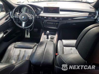 Zdjęcie 8 z 13 samochodu: 2015 BMW X5 XDRIVE50I VIN:5UXKR6C58F0J76214 - miniatura