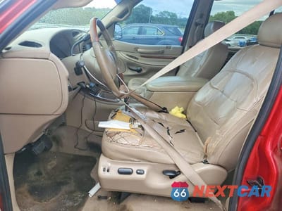 Zdjęcie 7 z 12 samochodu: 2001 LINCOLN NAVIGATOR VIN:5LMEU27R81LJ28117 - miniatura