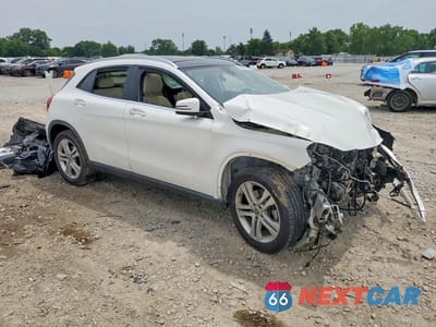 Czwarte zdjęcie samochodu z boku: 2019 MERCEDES-BENZ GLA 250 4MATIC VIN:WDCTG4GB7KJ582788 - miniatura