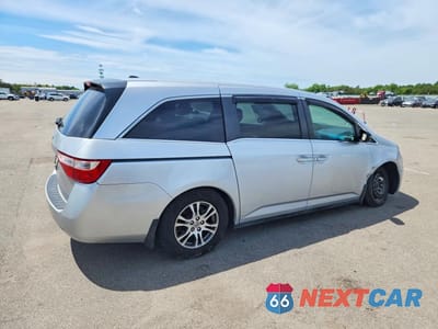 Trzecie zdjęcie samochodu z tyłu: 2011 HONDA ODYSSEY EXL VIN:5FNRL5H60BB060353 - miniatura