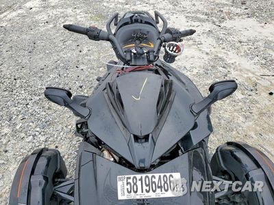 Piąte zdjęcie samochodu w środku: 2022 CAN-AM SPYDER ROADSTER F3-S VIN:2BXRDDD22NV000505 - miniatura