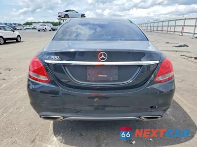 Zdjęcie 6 z 12 samochodu: 2016 MERCEDES-BENZ C 300 VIN:55SWF4JB7GU123806 - miniatura