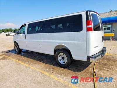 Drugie zdjęcie samochodu z przodu: 2026 GMC SAVANA G3500 LT VIN:1GJZ7PF73T1191940 - miniatura
