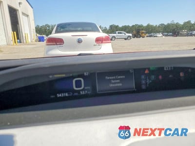 Zdjęcie 9 z 12 samochodu: 2016 TOYOTA PRIUS FOUR VIN:JTDKARFU2G3518513 - miniatura