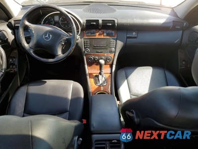 Zdjęcie 8 z 12 samochodu: 2007 MERCEDES-BENZ C 280 4MATIC VIN:WDBRF92H17F896649 - miniatura