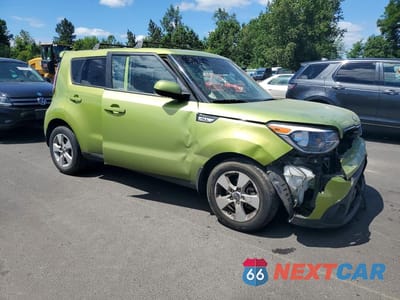 Czwarte zdjęcie samochodu z boku: 2017 KIA SOUL BASE VIN:KNDJN2A2XH7879236 - miniatura