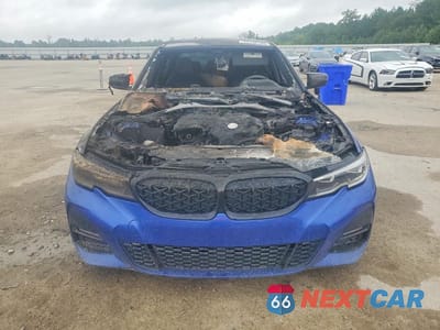 Piąte zdjęcie samochodu w środku: 2019 BMW 330I VIN:WBA5R1C58KAK07979 - miniatura