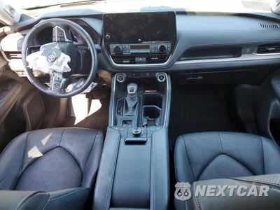 Zdjęcie 8 z 13 samochodu: 2024 TOYOTA GRAND HIGHLANDER PLATINUM VIN:5TDAAAB52RS067015 - miniatura