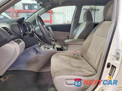 Zdjęcie 7 z 14 samochodu: 2013 TOYOTA HIGHLANDER PLUS VIN:5TDBK3EH6DS226405 - miniatura