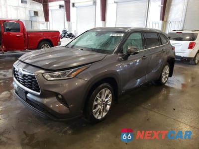 2023 TOYOTA HIGHLANDER HYBRID LIMITED 5TDXBRCH0PS109323 - główne zdjęcie licytacji z USA - miniatura