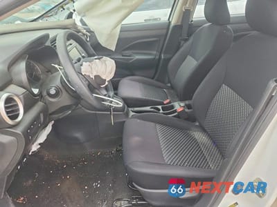 Zdjęcie 7 z 12 samochodu: 2023 NISSAN VERSA S VIN:3N1CN8DV5PL848734 - miniatura