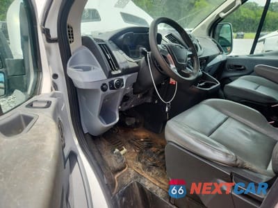 Zdjęcie 8 z 13 samochodu: 2015 FORD TRANSIT T-250 VIN:1FTNR1YM5FKA57638 - miniatura