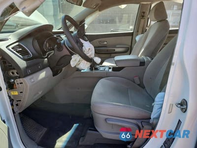 Zdjęcie 7 z 14 samochodu: 2016 KIA SEDONA L VIN:KNDMA5C13G6149722 - miniatura
