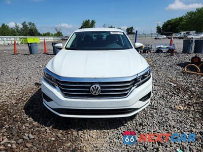 Piąte zdjęcie samochodu w środku: 2021 VOLKSWAGEN PASSAT S VIN:1VWAA7A34MC010292 - miniatura