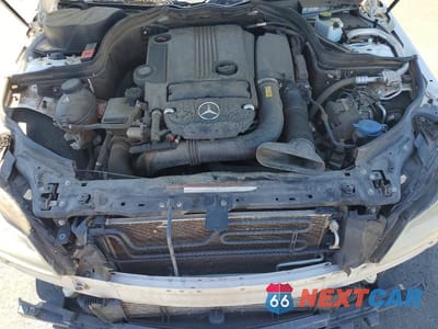 Zdjęcie 11 z 13 samochodu: 2014 MERCEDES-BENZ C 250 VIN:WDDGF4HBXEG245306 - miniatura