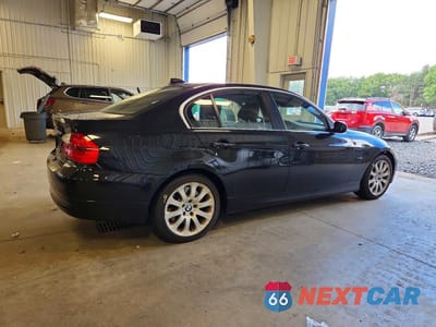 Trzecie zdjęcie samochodu z tyłu: 2006 BMW 330 VIN:WBAVD33536KV64173 - miniatura